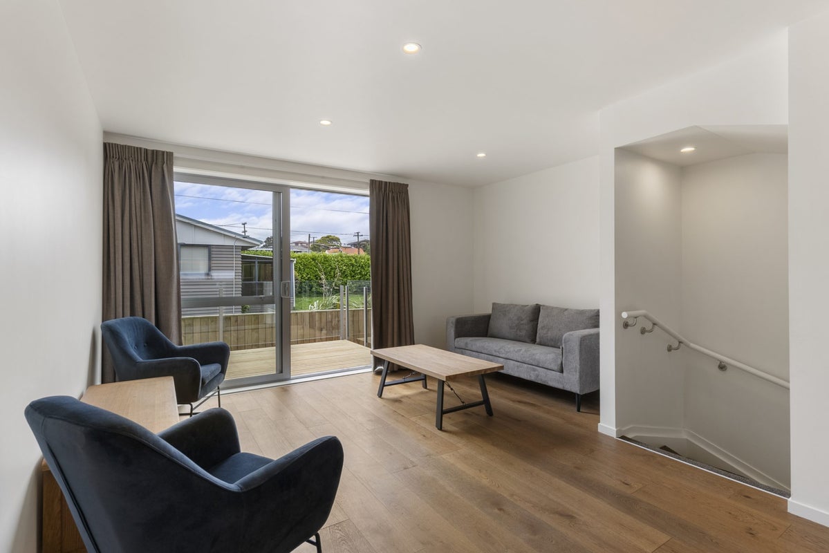 69 Helen Jenepher Lane, Mount Wellington, Auckland - Carousel 1