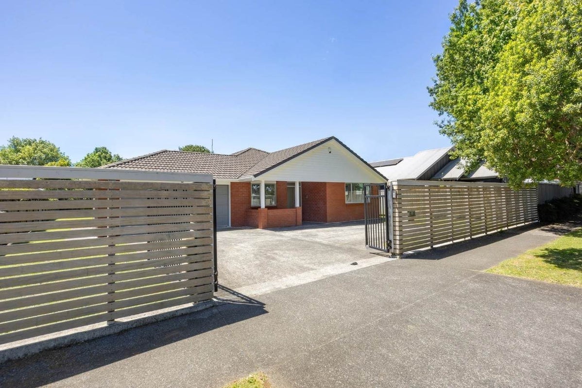 15 Acorn Street, Royal Oak, Auckland - Carousel 1