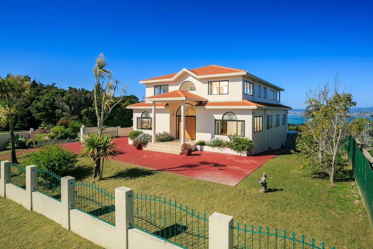 89 Onetaunga Road, Chatswood, Auckland - Carousel 2