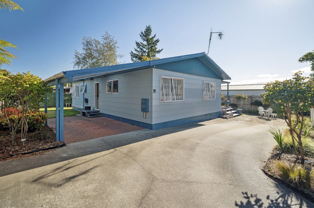 7A Ward Place, Richmond Heights, Taupo - Carousel 1