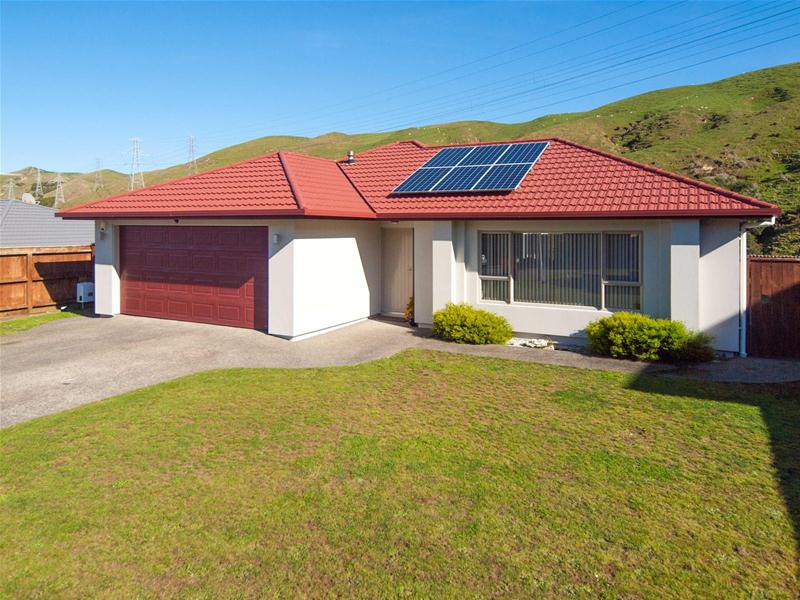 21 Gifford Grove, Churton Park, Wellington - Carousel 1