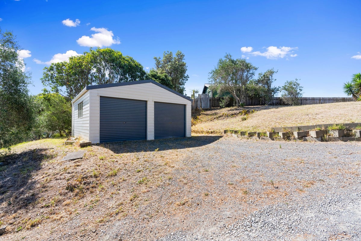 4 Alan Lindsay Avenue, Waitarere Beach, Levin - Carousel 2
