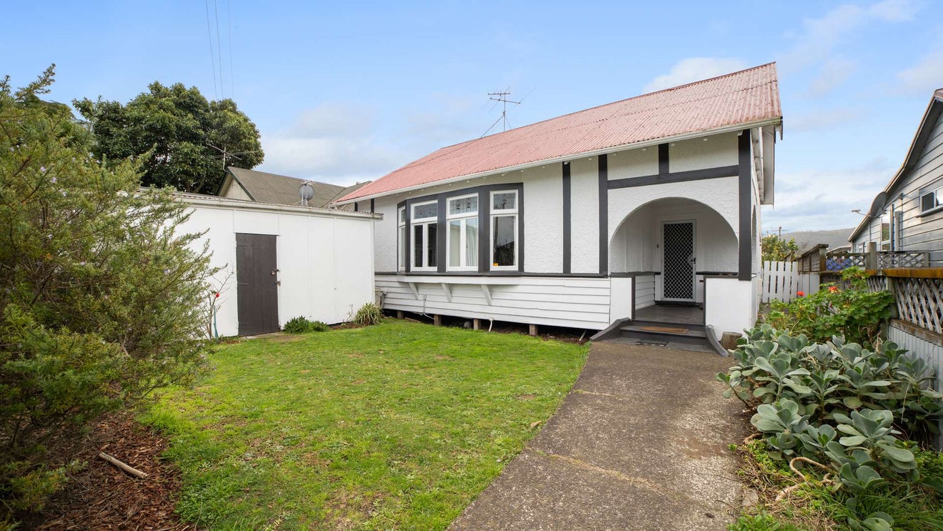 463 Palmerston Road, Te Hapara, Gisborne - Carousel 1