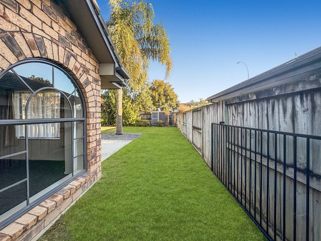 13 Hensley Crescent, Flagstaff, Hamilton - Carousel 2