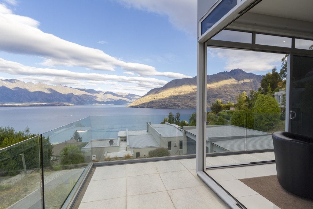195A Fernhill Road, Fernhill, Queenstown - Carousel 1