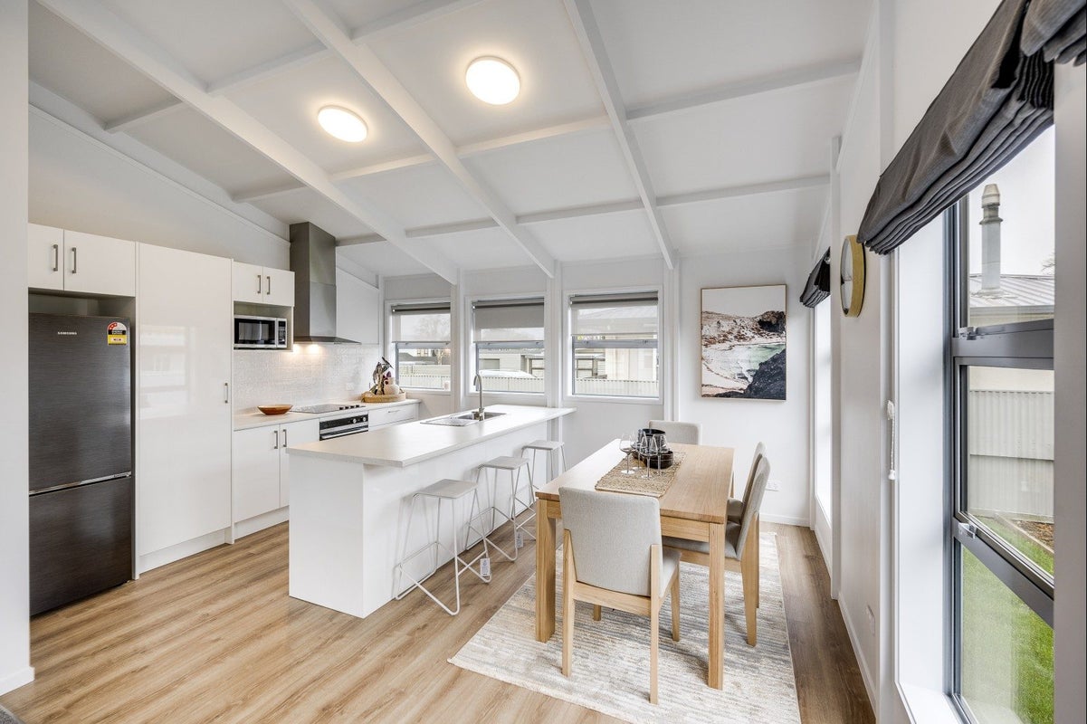 1012 Willowpark Road North, Mayfair, Hastings - Carousel 2
