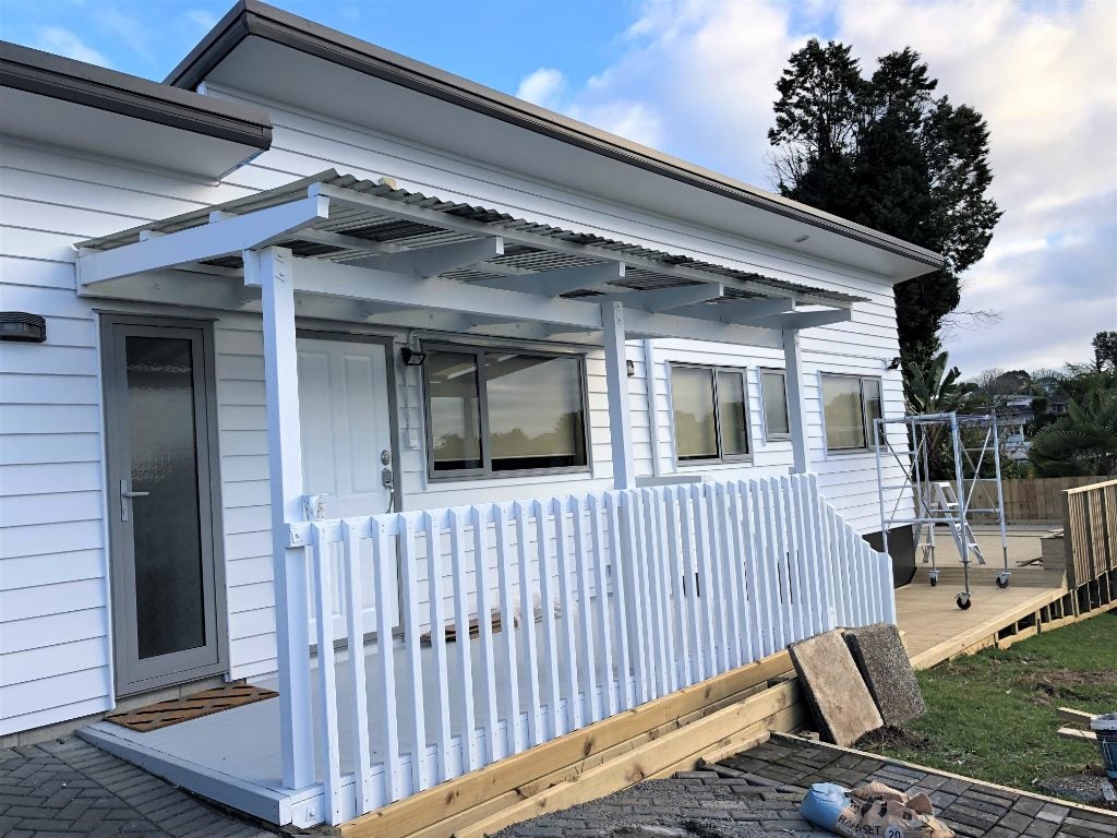 16A Blease Street, New Lynn, Auckland - Carousel 1