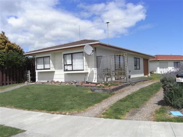 38C Thomas Place, Foxton Beach, Foxton - Carousel 1