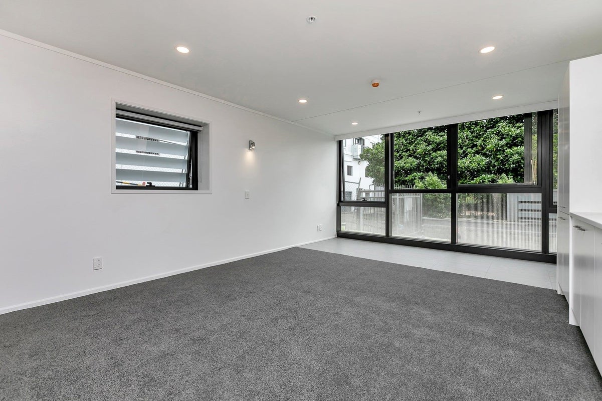 1A/16 Burton Street, Grafton, Auckland - Carousel 2