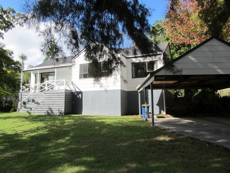 75 Oaktree Avenue, Browns Bay, Auckland - Carousel 1