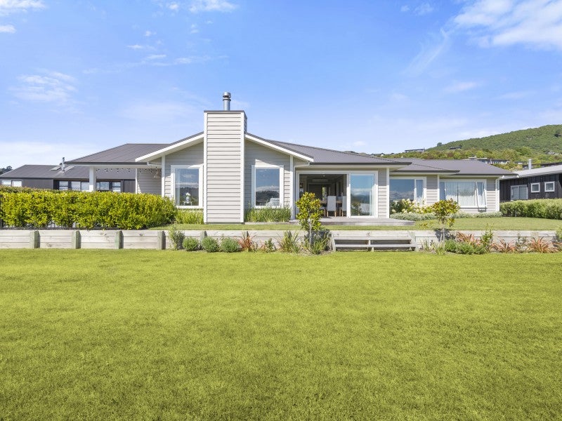 13 Kestrel Lane, Kinloch, Taupo - Carousel 1