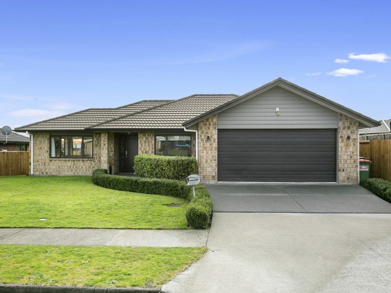 12 Alpers Ridge, Leamington, Cambridge - Carousel 1