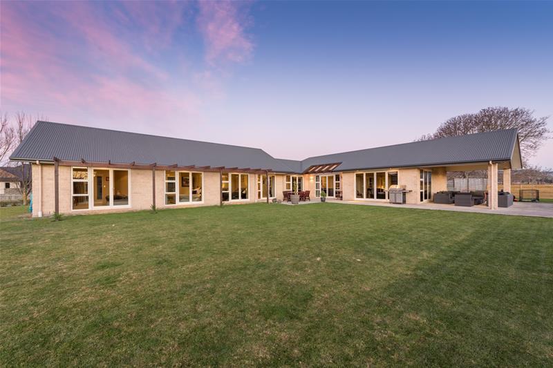 29 Bary Street, Springlands, Blenheim - Carousel 1