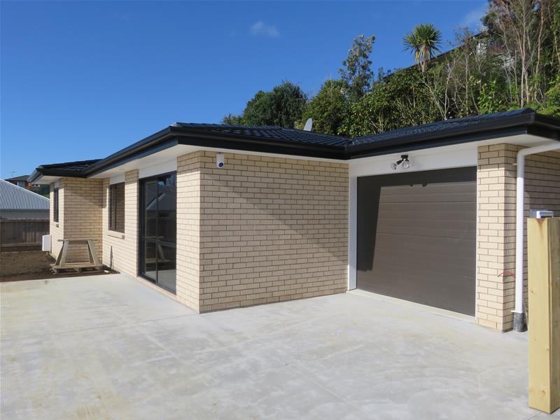 12 Frederick Place, Whalers Gate, New Plymouth - Carousel 1