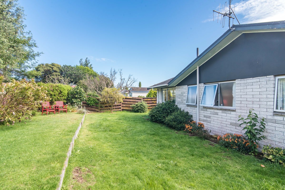 18B Manawa Avenue, Raumati Beach, Paraparaumu - Carousel 1