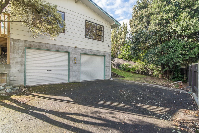 31 Eruini Street, Waikanae Beach, Waikanae - Carousel 24