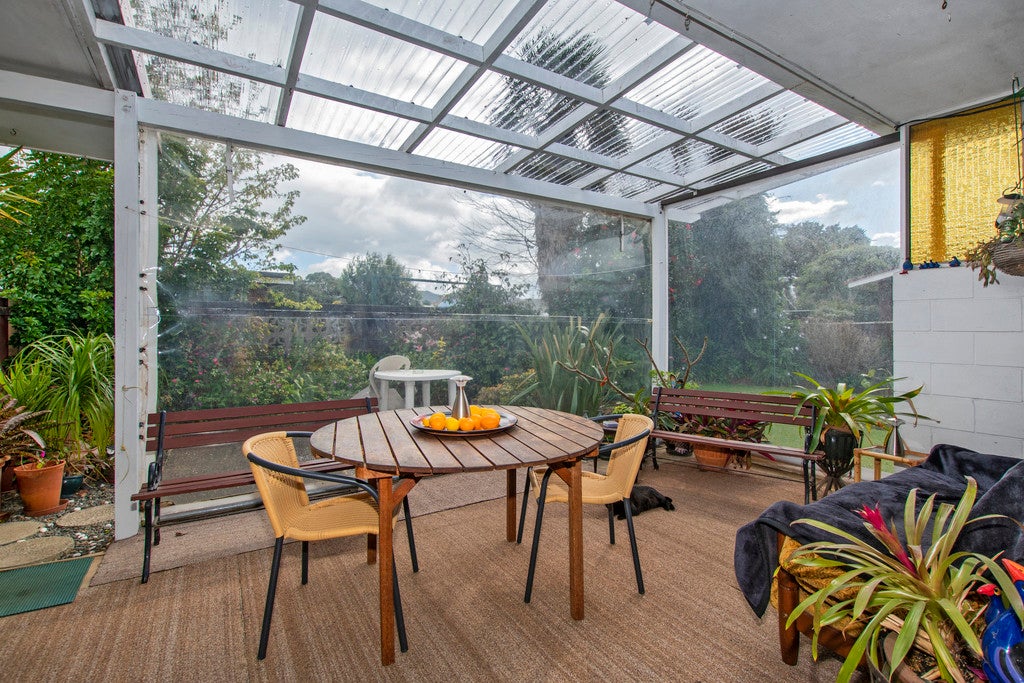 1 Blenheim Court, Kamo, Whangarei - Carousel 2