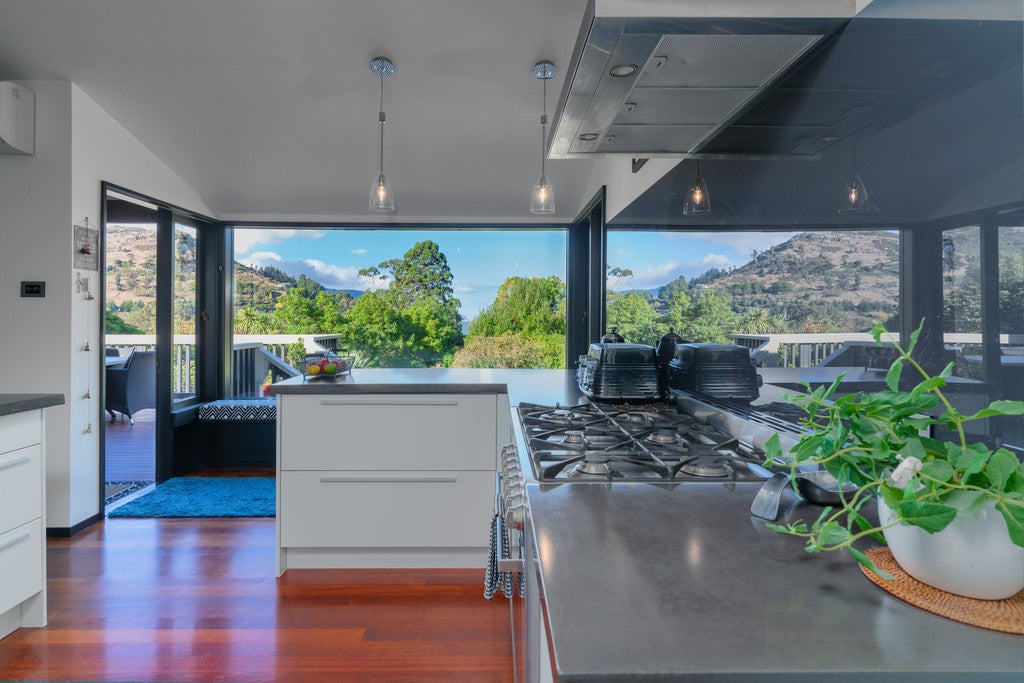 45 Main Road, Governors Bay, Lyttelton - Carousel 1