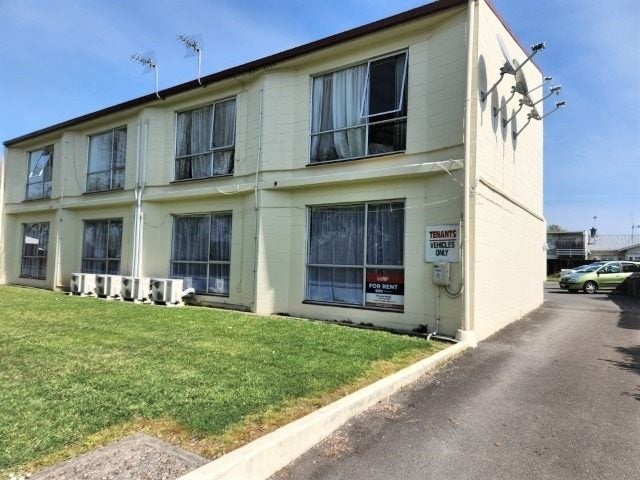 2/897 Heaphy Terrace, Fairfield, Hamilton - Carousel 1