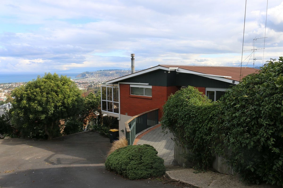 32 McKerrow Street, Shiel Hill, Dunedin - Carousel 1