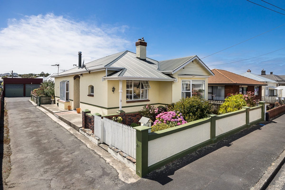 3 Eskvale Street, Saint Kilda, Dunedin - Carousel 1