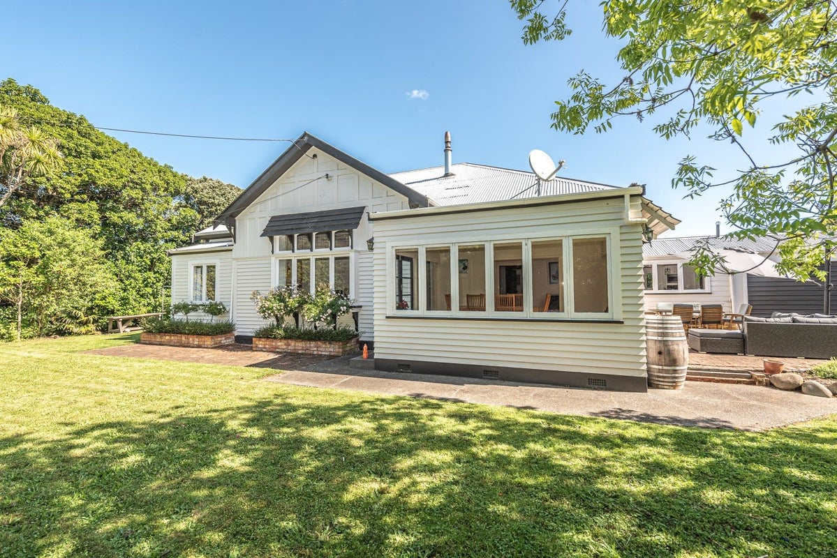 7 Oakland Avenue, Saint Johns Hill, Whanganui - Carousel 1