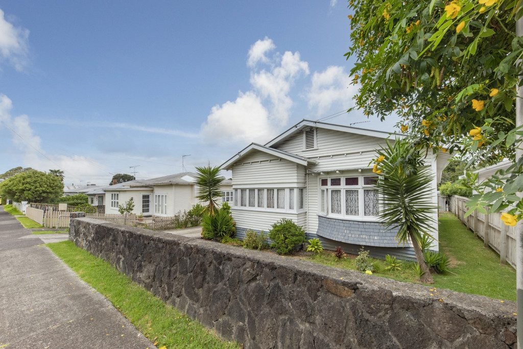 129 Mount Smart Road, Onehunga, Auckland - Carousel 2