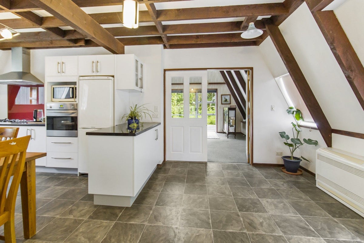 29 Beaconsfield Flat Road, Pareora West - Carousel 2