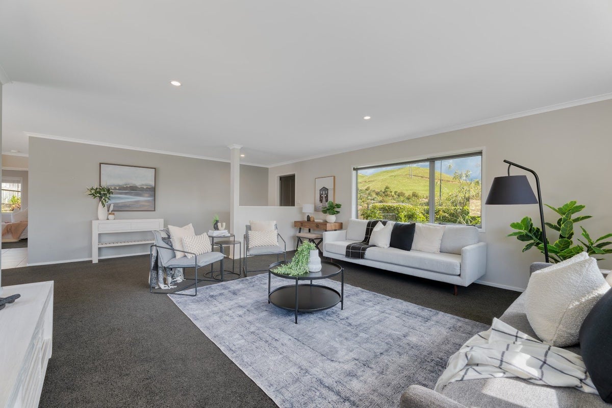 55 Falcon Drive, Welcome Bay, Tauranga - Carousel 1