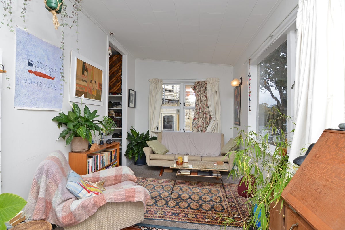 10 Claremont Grove, Mount Victoria, Wellington - Carousel 2