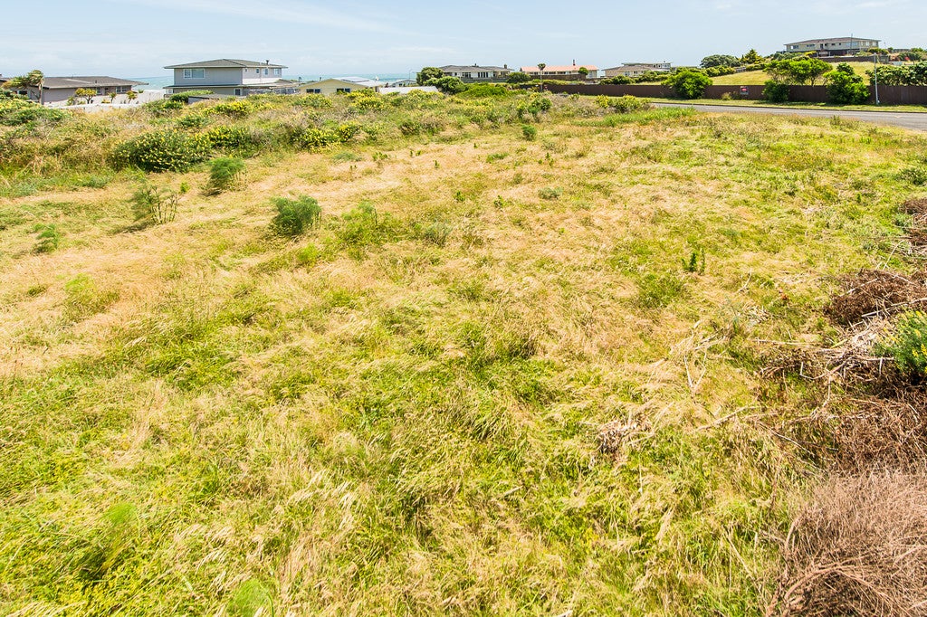 6 Longbeach Drive, Castlecliff, Whanganui - Carousel 1