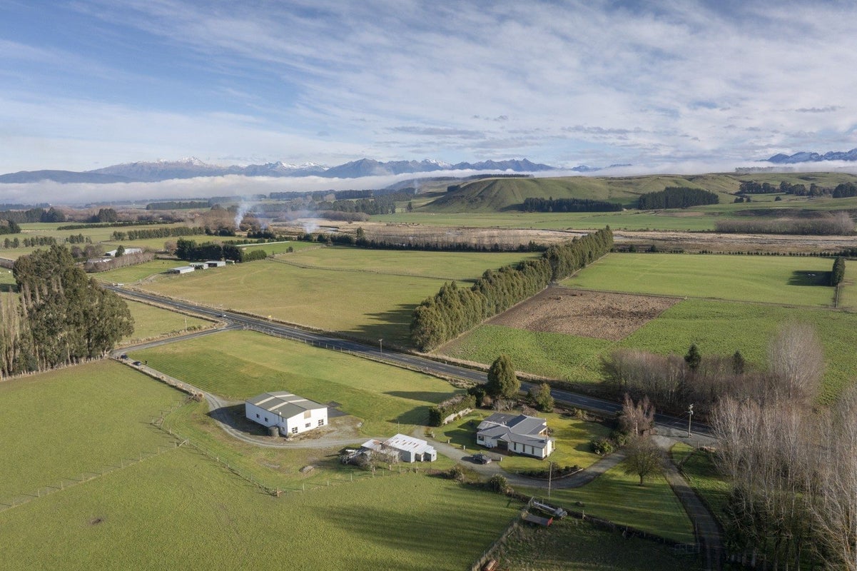 1127 Te Anau Mossburn Highway, Hillside, Te Anau - Carousel 50