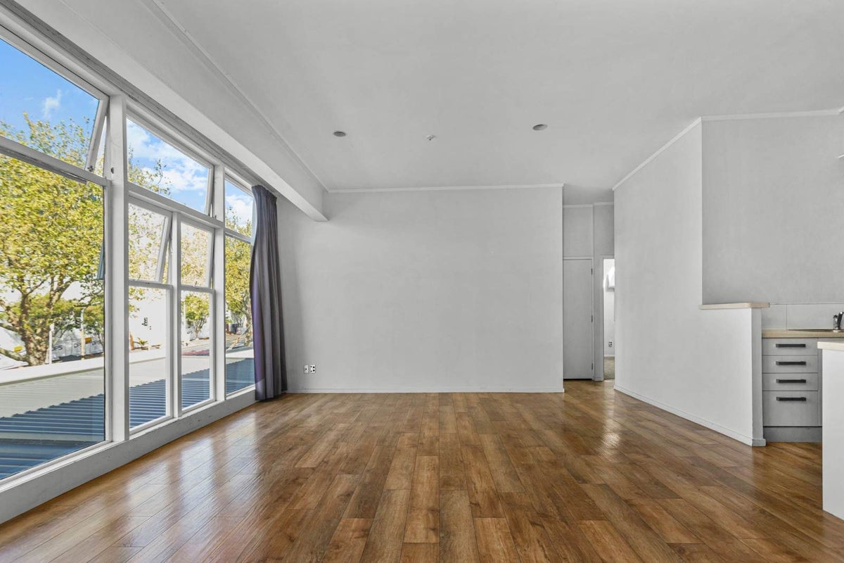 1/157 Symonds Street, Newton, Auckland - Carousel 1