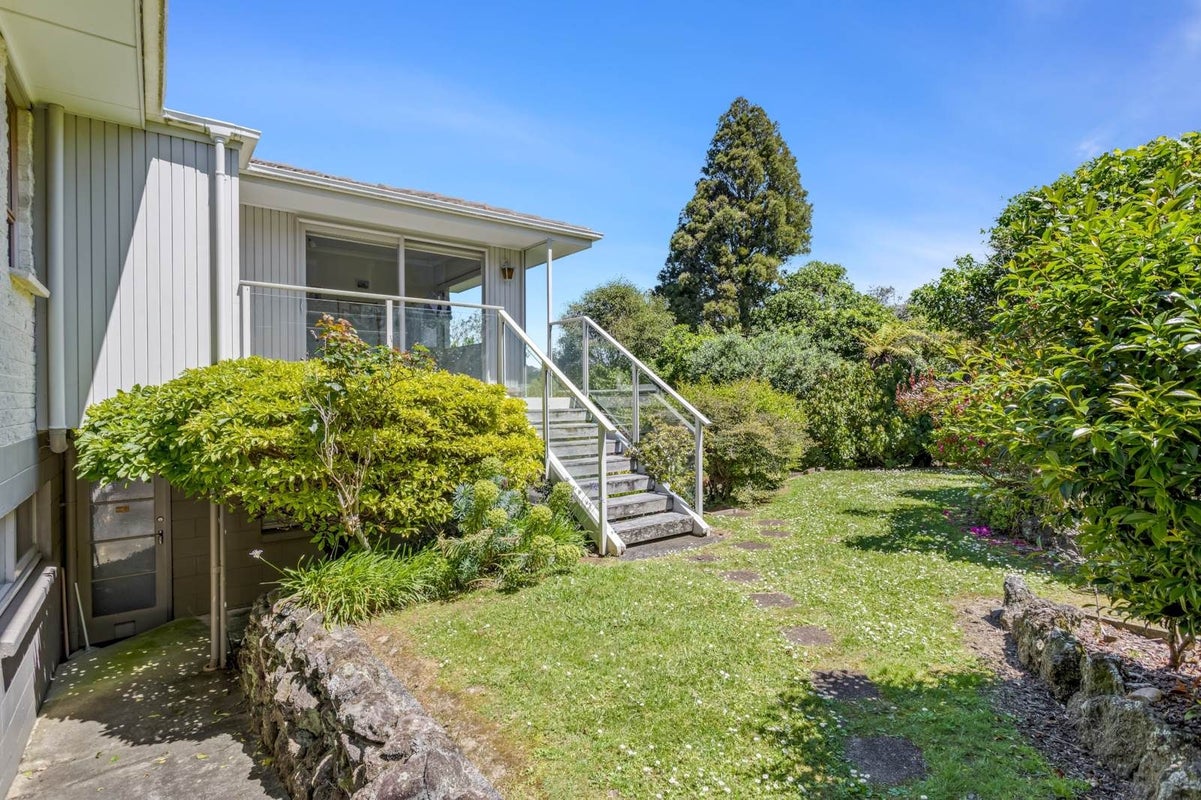 9 Sandford Street, Campbells Bay, Auckland - Carousel 15