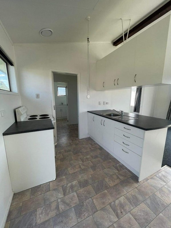 2/10 Mill Street, Koutu, Rotorua - Carousel 2