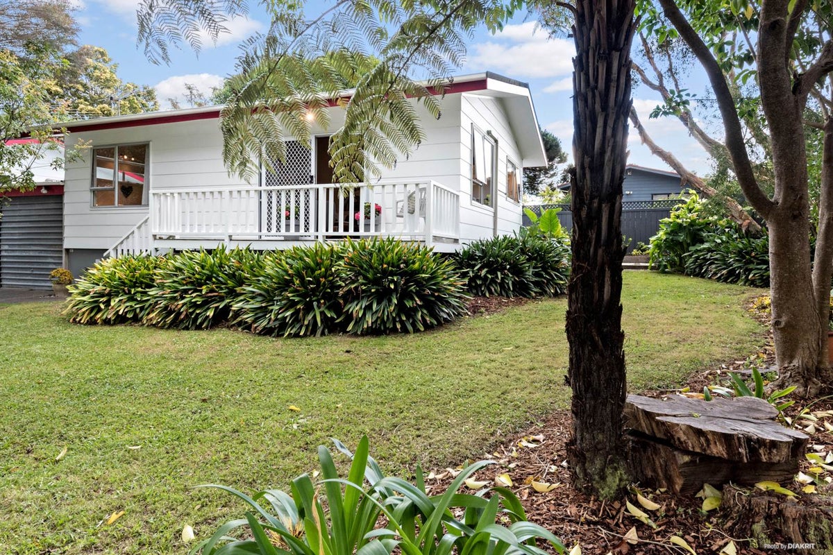 3/54A Ambler Avenue, Glen Eden, Auckland - Carousel 1
