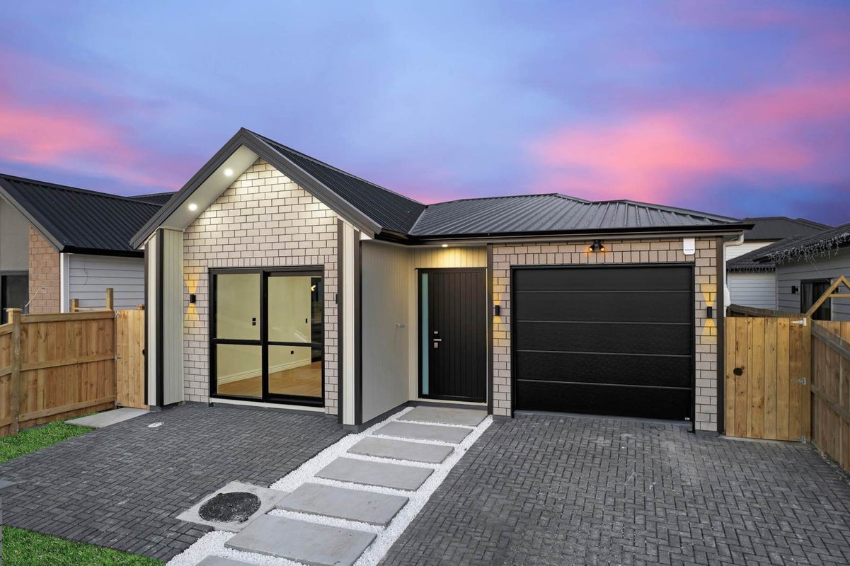 6 Bannockburn Road, Opaheke, Papakura - Carousel 2