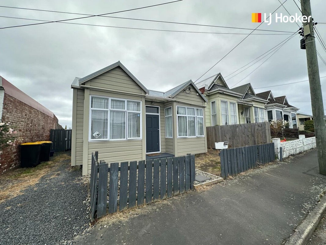 4 Josephine Street, Caversham, Dunedin - Carousel 1
