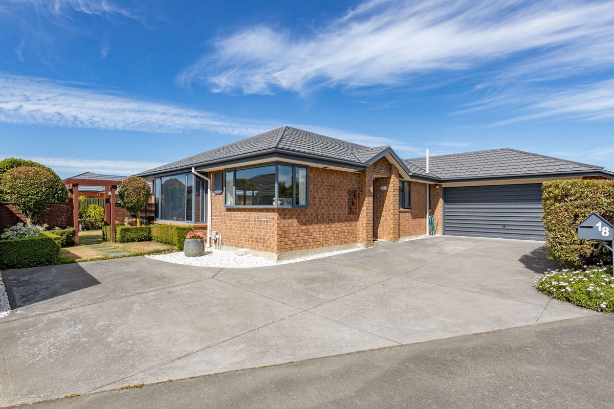 18 Awatea Gardens, Wigram, Christchurch - Carousel 1