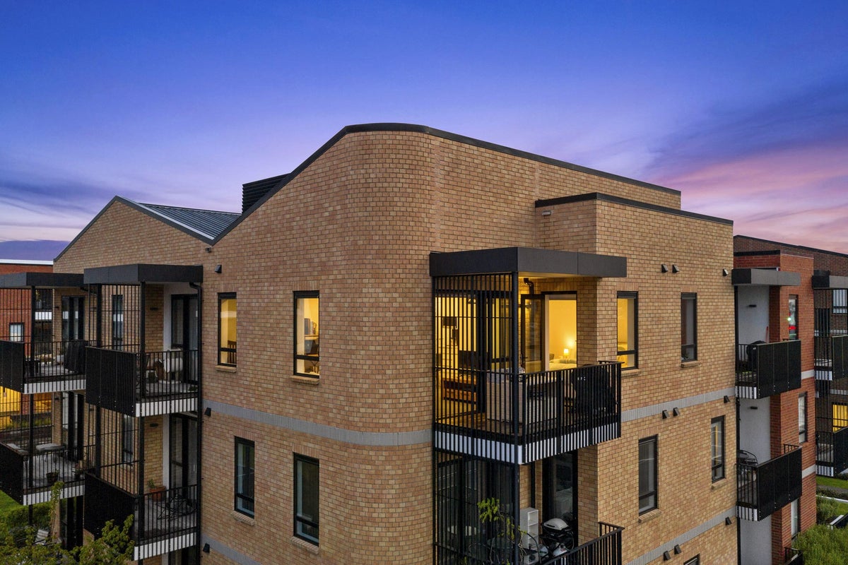 205/77 Hobsonville Point Road, Hobsonville, Auckland - Carousel 2