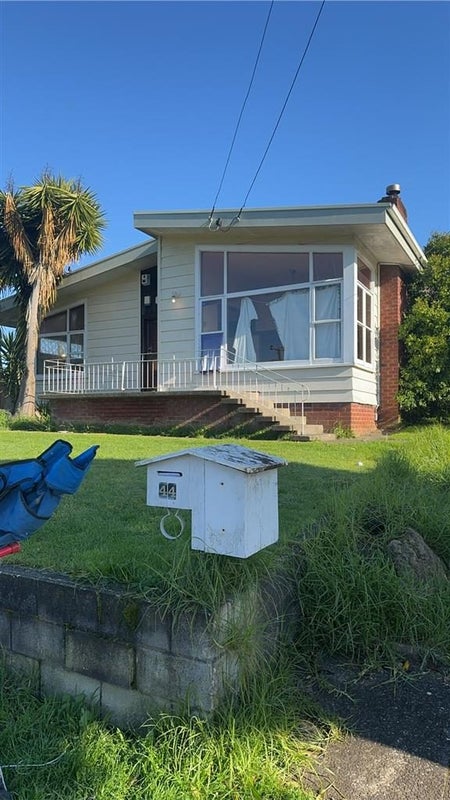 44 McKean Avenue, Manurewa, Auckland - Carousel 1