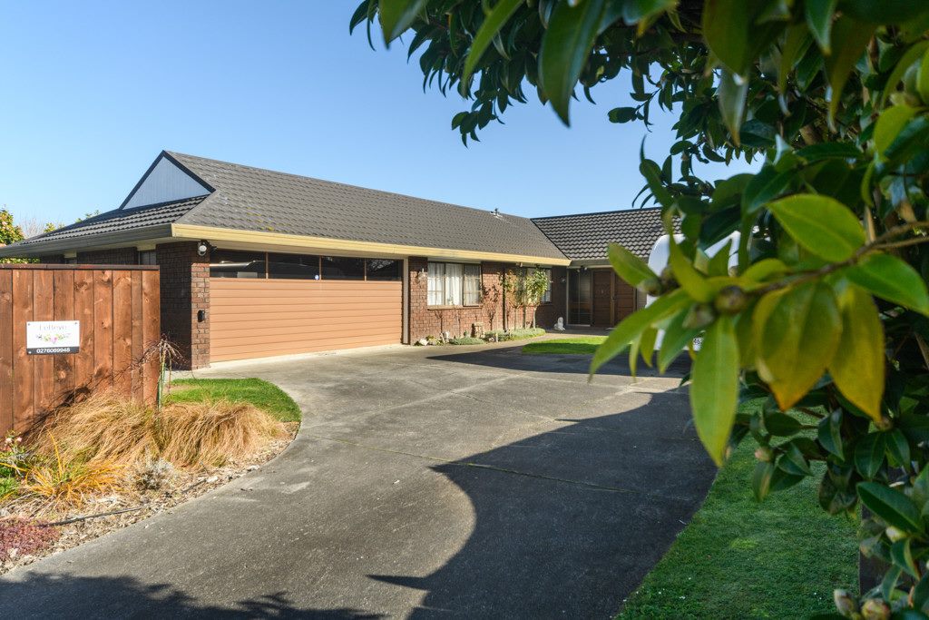 44 Pencarrow Street, Highbury, Palmerston North - Carousel 1