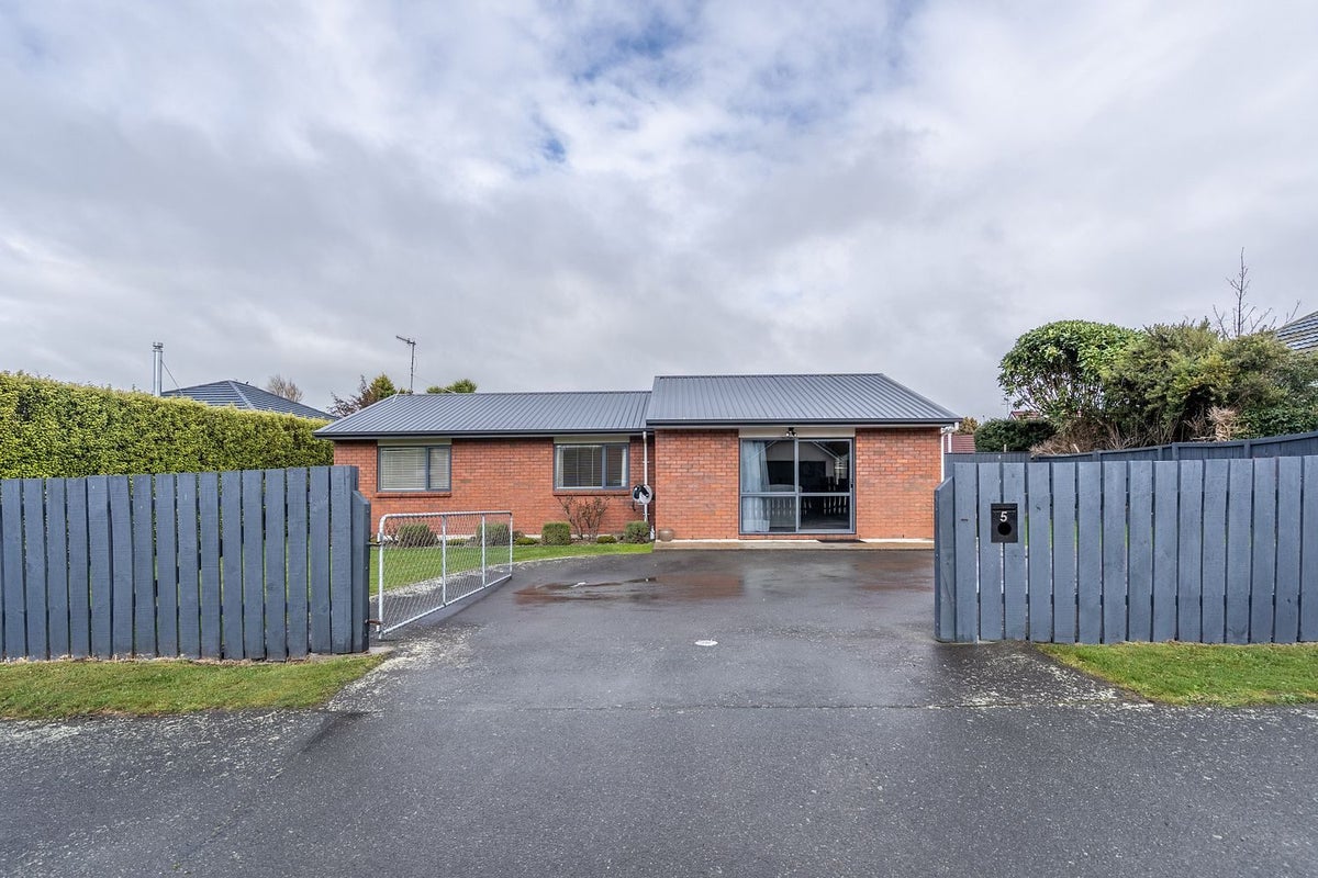 5 Morell Street, Strathern, Invercargill - Carousel 1