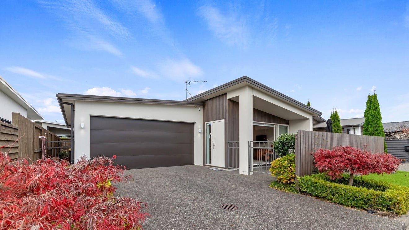 90 Saint Pauls Drive, Brookfield, Tauranga - Carousel 1