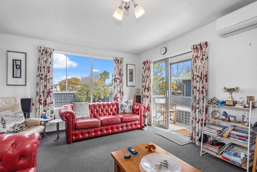 1/10 Brogar Place, Casebrook, Christchurch - Carousel 2