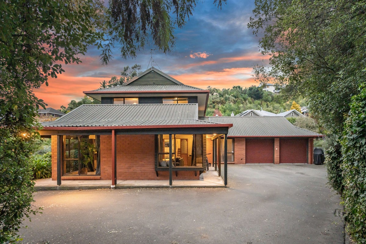 10 Brickworks Lane, Huntsbury, Christchurch - Carousel 2