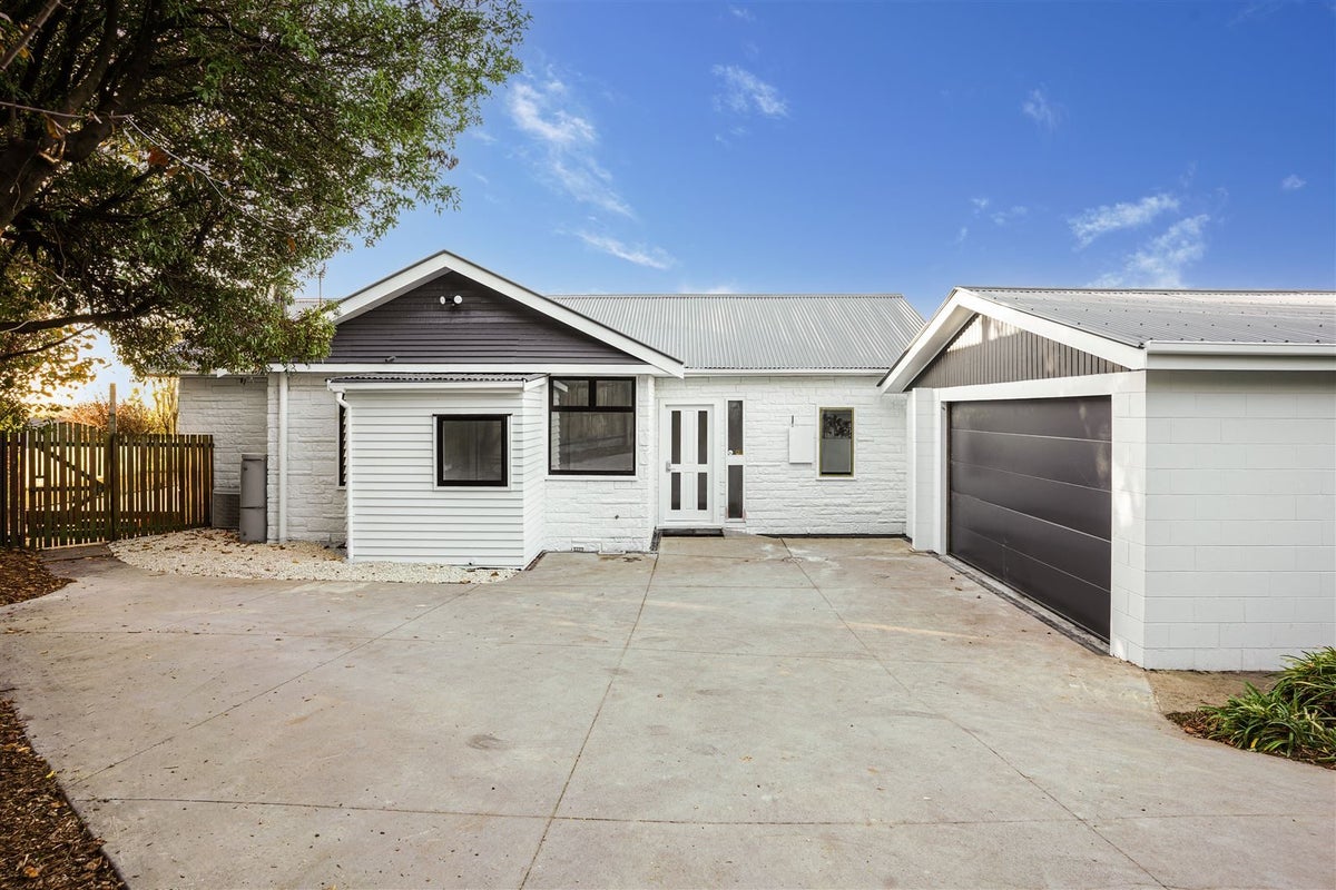12 Dyers Pass Road, Cashmere, Christchurch - Carousel 1