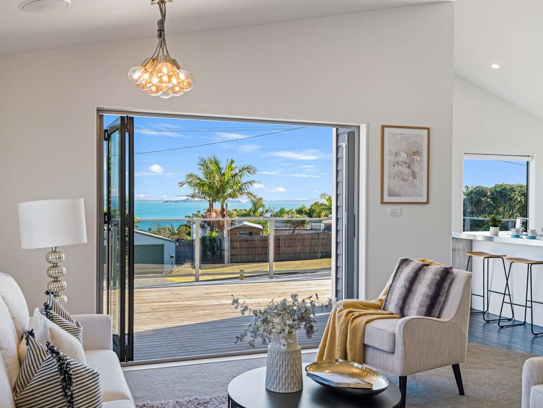 1319 Whangaparaoa Road, Army Bay, Whangaparaoa - Carousel 1