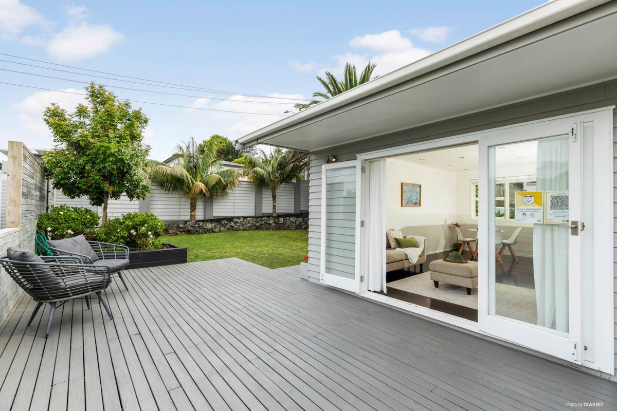 5 Mount Taylor Drive, Glendowie, Auckland - Carousel 1