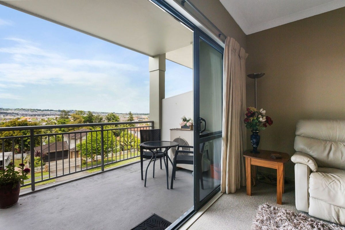 40/128 Stancombe Road, Flat Bush, Auckland - Carousel 11